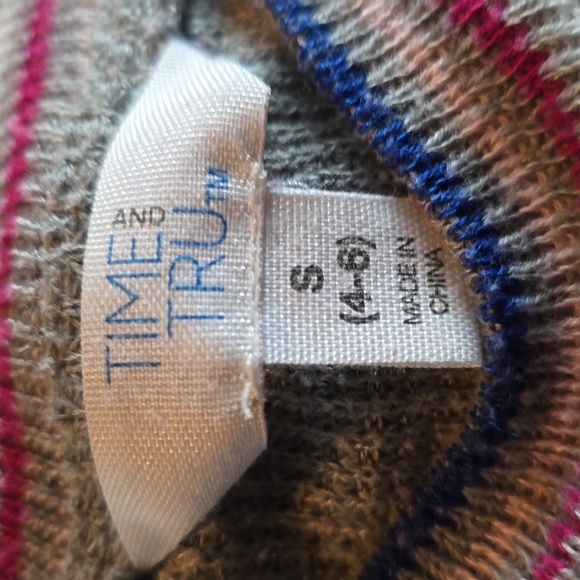 Time and Tru Women's Top Size Small - Picture 2 of 2